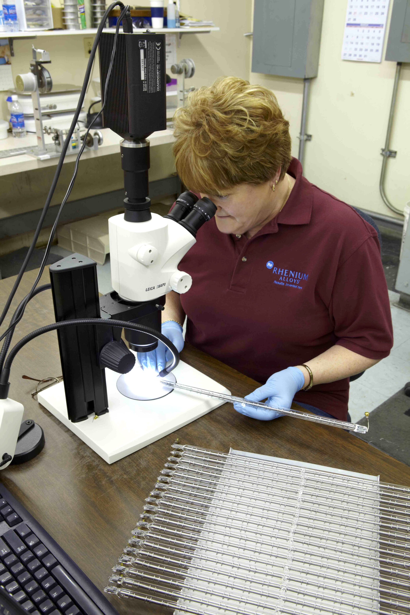 Inspection of Quartz Infrared Halogen Lamps in lab